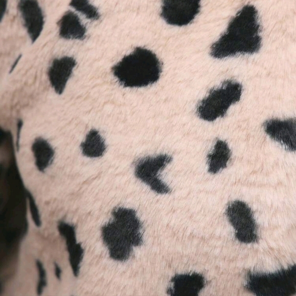 Cheetah Print Faux Fur Jacket - Picture 3 of 5